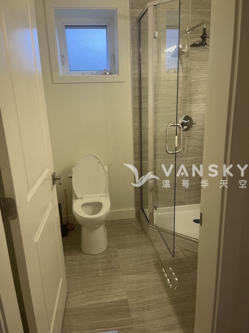 260812152407_Photo - Bathroom.jpg